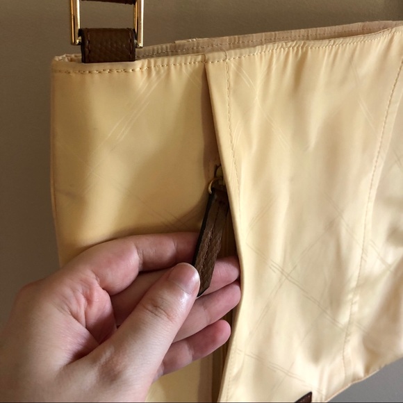 Vera Bradley Rectangular Pale Yellow Adjustable Strap Purse - Picture 4 of 16